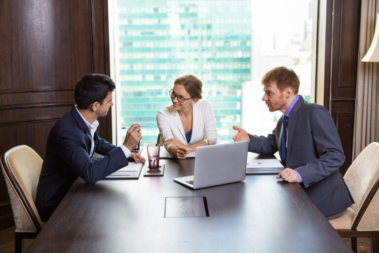 Communicate Confidently in Business Meetings